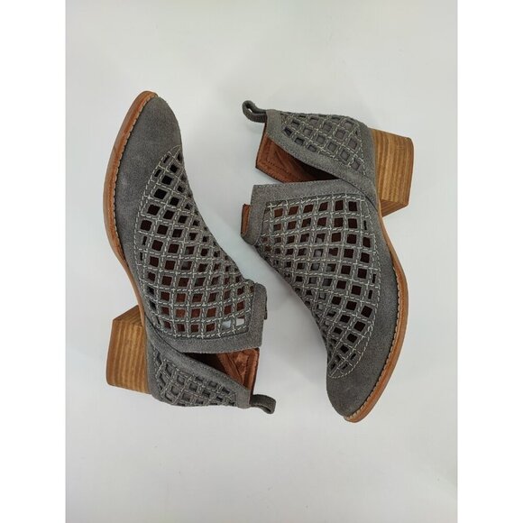 Jeffrey Campbell Women's Taggart Gray Suede Cut Out Booties Size 7.5 US - Picture 5 of 10